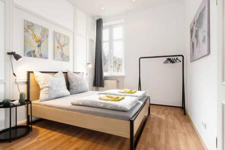 2bedroom in historic villa near Nymphenburg Palace, München (Foto 8)