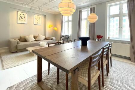 2 Bedroom Apartment in Trendy Area, Copenhagen (photo 10)