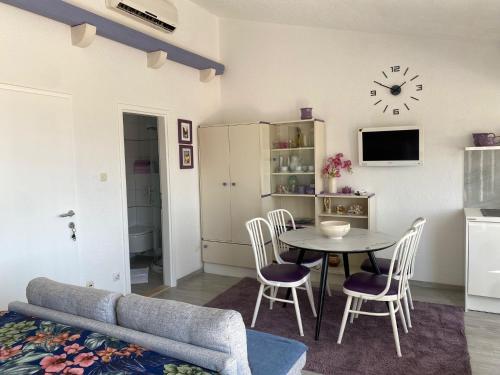 Guest House Meri 5