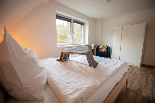Queensize Bett & Netflix zentral, Idar-Oberstein (fotografie 8)