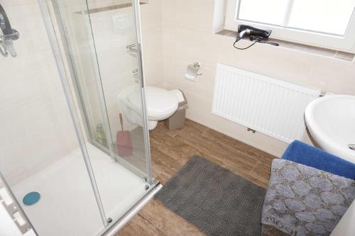 Two-Bedroom House image 1