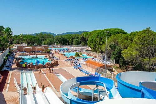 Mobil-home Camping Oasis - Hotel - Roquebrune-sur-Argens