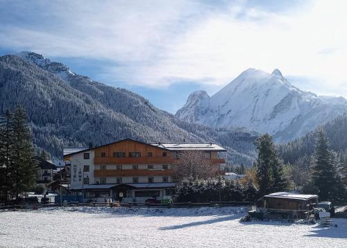 Dolomiten Hotel Irma Canazei