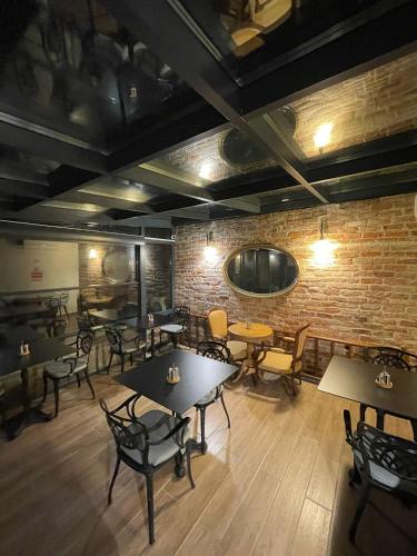 Andi Hotel - image 2