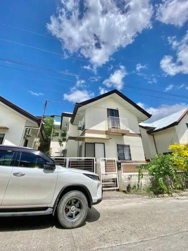 Private Home / 3BR & 2 Storey Near Airport, Davao City