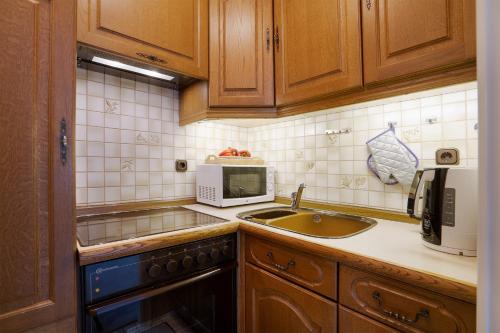 Apartment with Balcony image 10