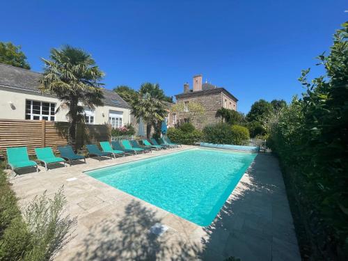 مسبح, Cottage dans ancienne école de 1850 - 2 à 4 personnes (Cottage dans ancienne ecole de 1850 - 2 a 4 personnes) in ميسيلاك