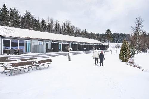 Lakelodge - image 2