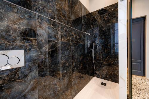 Exclusive Room Pescara - image 5