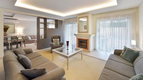 Superior Four-Bedroom Villa with Pool