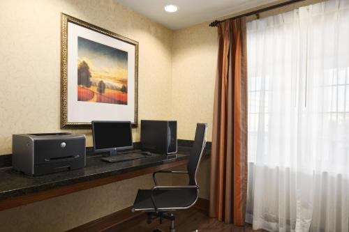Country Inn & Suites by Radisson Oklahoma City - Quail Springs OK - image 28