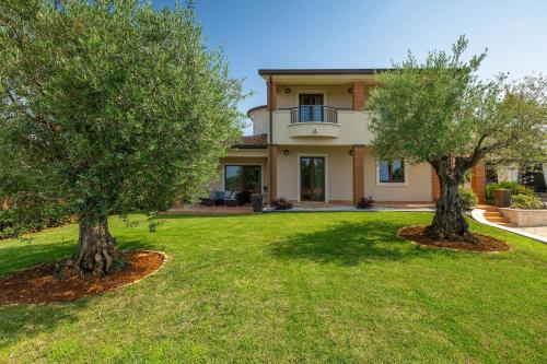 Villa Marchi with 3 bedrooms and pool in Vizinada