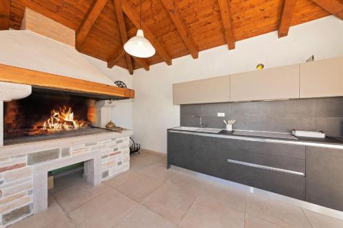 Villa Marchi with 3 bedrooms and pool in Vizinada