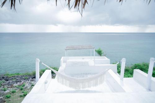 Woywoy Paradise in Tanete