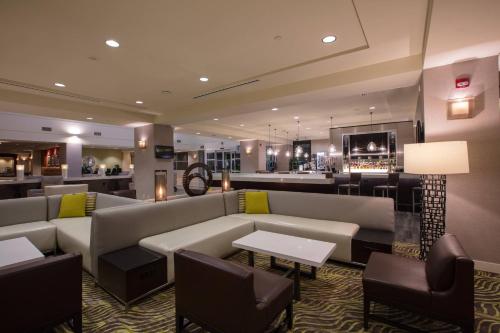Bakersfield Marriott at the Convention Center photo 2