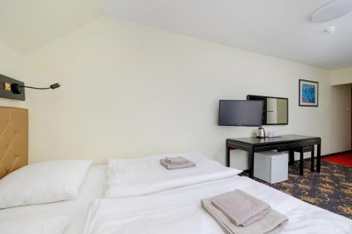 Gryf Resort Międzywodzie – Miedzywodzie, KY
