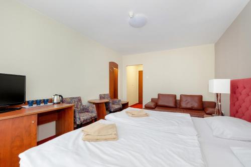 Gryf Resort Międzywodzie – Miedzywodzie, KY