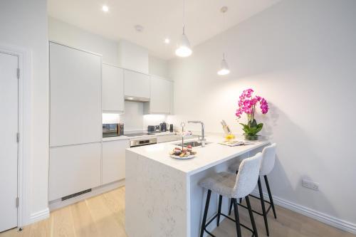 Urban Chic – Drury - image 10