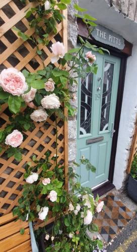 Beautiful Central Kendal Townhouse 3 Double Beds Free Parking 3