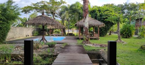 La Villa des Palmiers Bleus - Piscine & Jardin