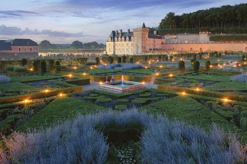 La Bienheureuse Maison, vue sur le Château de Villandry