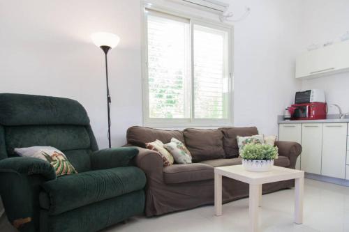 Bat Galim Simple Living by Sea N' Rent