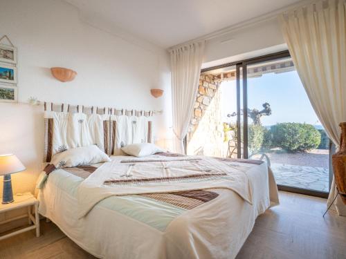 Apartment Les Maures de l'Esterel-1 by Interhome near Le Polynesia Beach