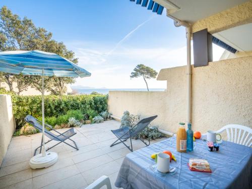 Studio Les Louvans-3 by Interhome - Location saisonnière - Fréjus