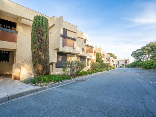 Apartment Les Louvans-4 by Interhome near Le Resto du Marche Chez Thomas