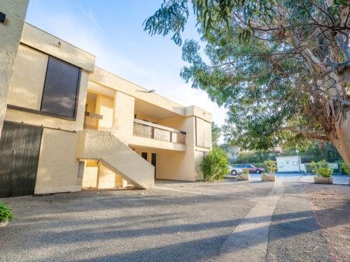 Apartment Les Louvans-4 by Interhome near Le Resto du Marche Chez Thomas