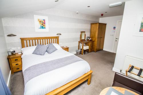 The Saxon Inn The Saxon Inn