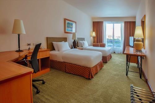 Twin Room image 2