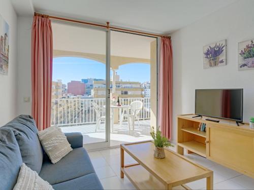 Apartment Apolo VII-7 by Interhome in 卡爾佩城中心