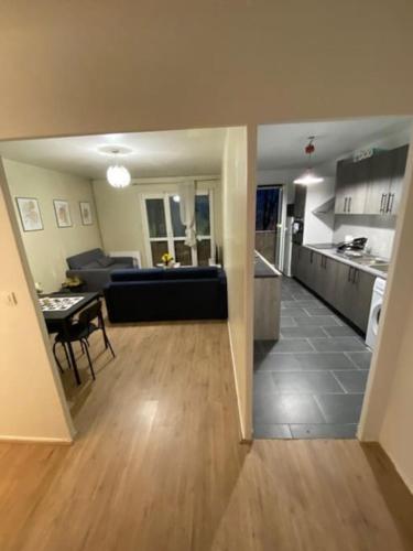 T2 entier Chambre+Salon+Cuisine in Лес-Улис