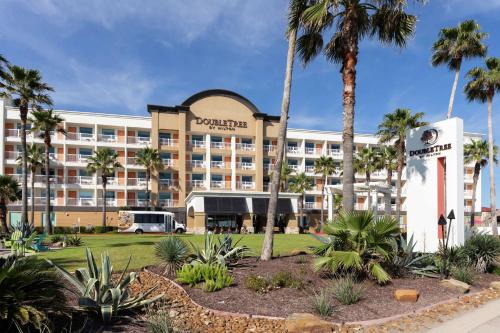 DoubleTree by Hilton Galveston Beach