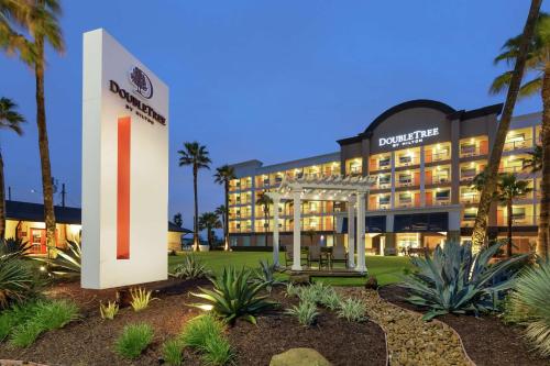 DoubleTree by Hilton Galveston Beach