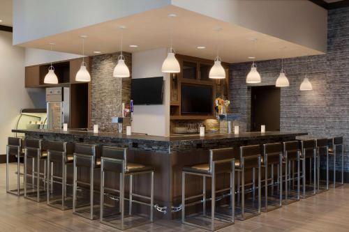 Embassy Suites by Hilton The Woodlands - main image