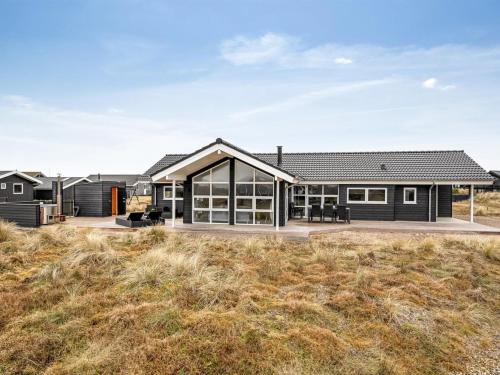 Holiday Home Tola - 450m from the sea in Western Jutland by Interhome