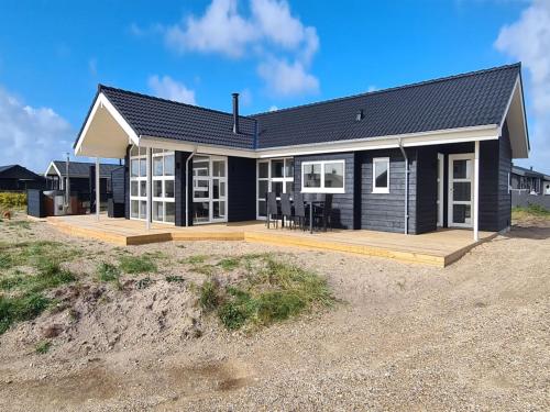 Holiday Home Tola - 450m from the sea in Western Jutland by Interhome