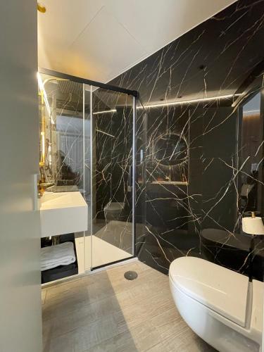 Apartamentos Sevilla Centro - image 3