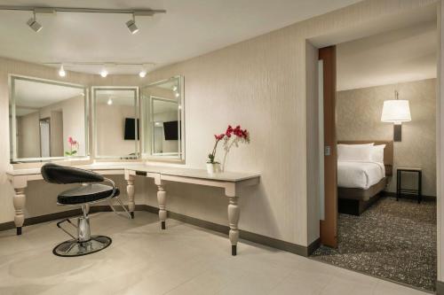 Hilton Garden Inn Springfield - image 10