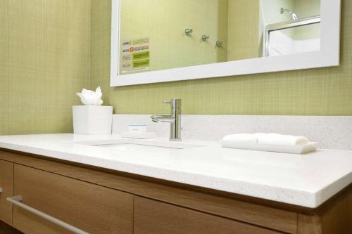Home2 Suites by Hilton Houston Webster - image 11