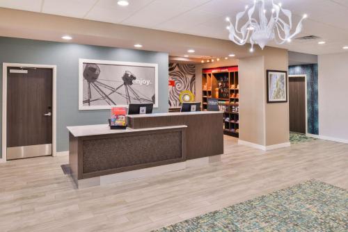 Hampton Inn Emporia, KS