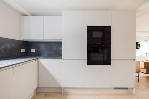 Covent Garden Apartments - image 8
