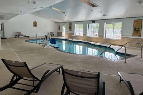 Quality Inn & Suites Red Wing - image 6