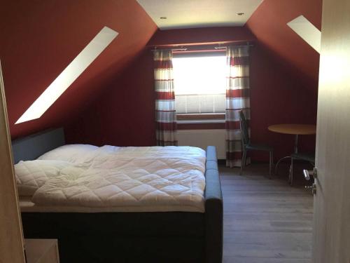 Two-Bedroom Apartment with Terrace image 4