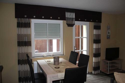 Two-Bedroom Apartment with Terrace image 5