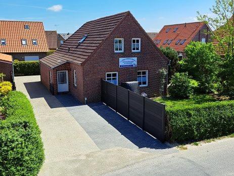 Haus hinterm Deich in Carolinensiel, Deutschland