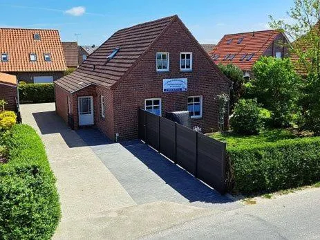 Haus hinterm Deich in Carolinensiel, Deutschland