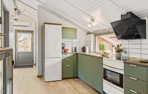 virtuve, Beautiful Home In Ulfborg With Wifi in Sonder Nissum
